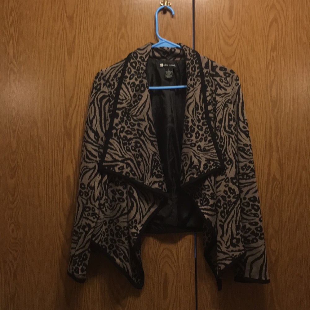 valerie bertinelli Animal print jacket